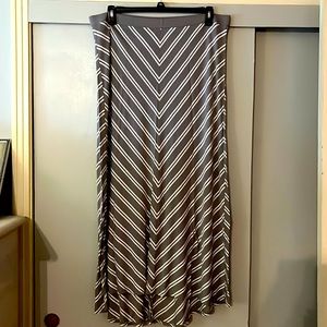New York & Co Maxi Skirt NWOT